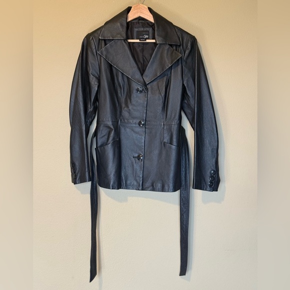 East 5th Vintage Black Leather Button Front Jacket Size Petite Medium - Picture 2 of 9